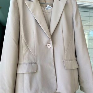 Grey lightweight pant suit